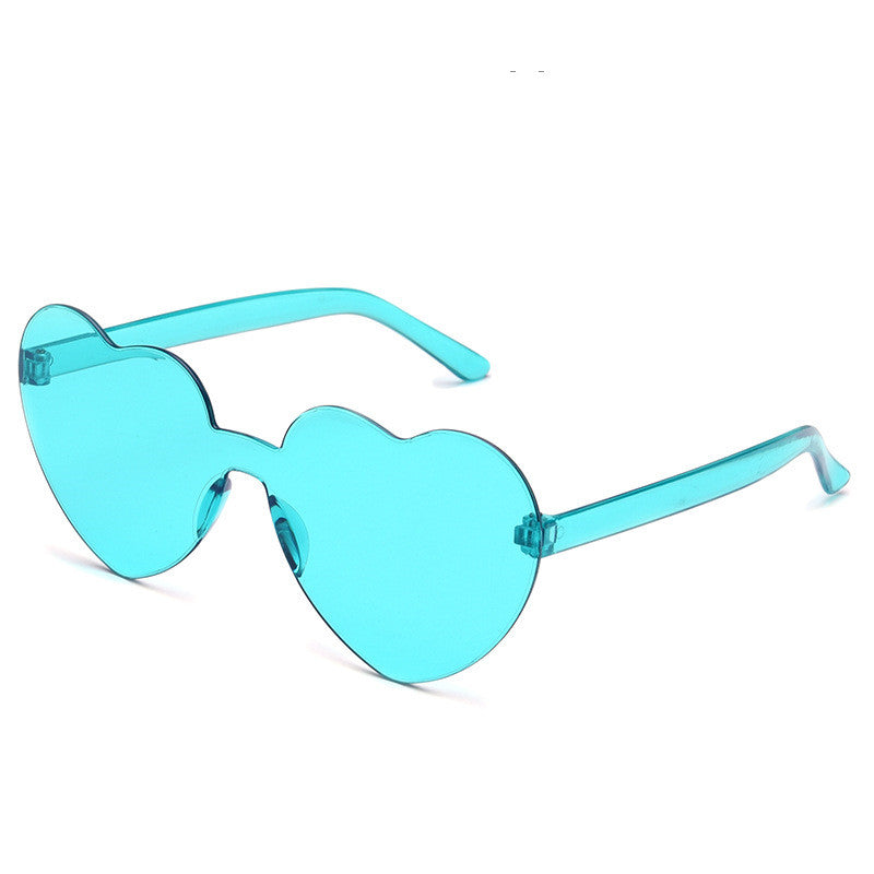 Women's Love Shape Ocean Piece Personality Sunglasses