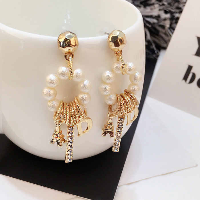 Women's pearl earrings